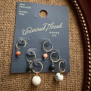 ❤️‍🔥 NWT Semi Precious Stone Huggie Earrings Set